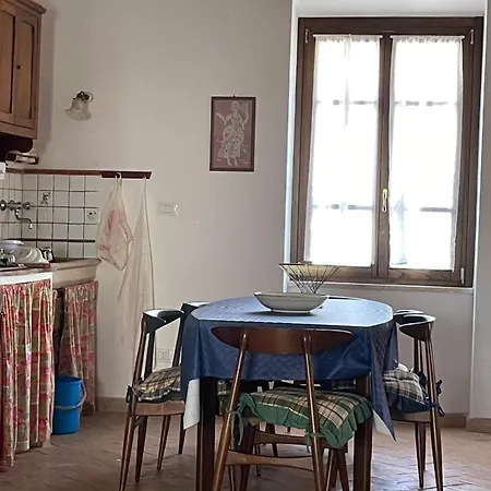 Holiday home Casa Indipendente In Paese Con Giardino